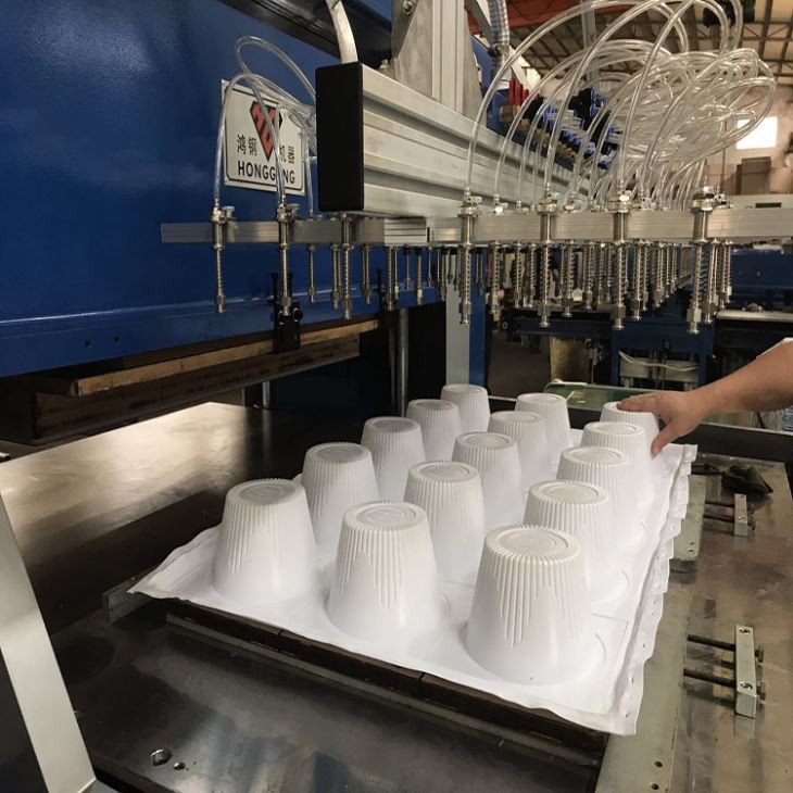 Plastic Cutting Machine